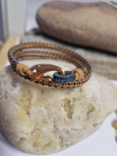 Load image into Gallery viewer, Leather buckle bracelet
