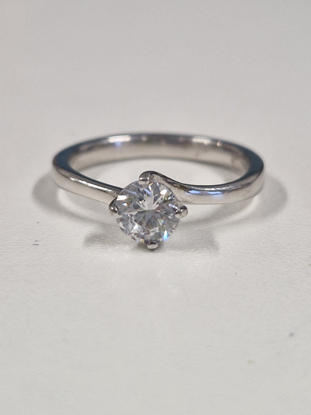 Silver CZ ring size M