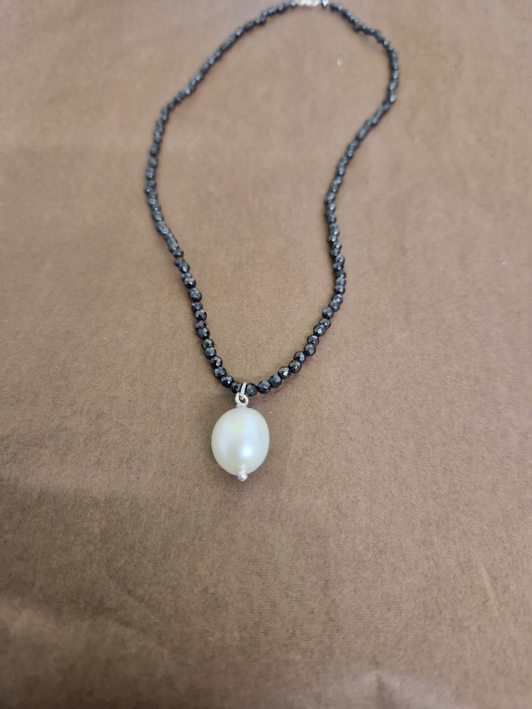 Black spinel Pearl drop pendant