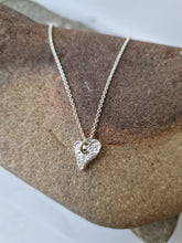 Load image into Gallery viewer, Small Vintage Heart Pendant
