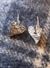 Load image into Gallery viewer, Small Vintage Heart of Gold drop earrings
