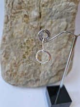 Load image into Gallery viewer, Revolution single open link Earrings
