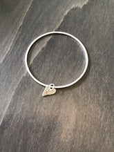 Load image into Gallery viewer, Small Vintage Heart slim bangle
